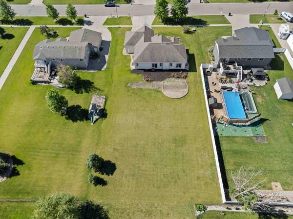 718 N Sedona DR, West Fargo, ND 58078