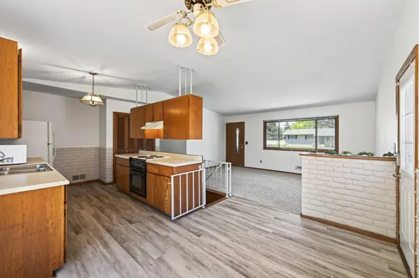7817 67th AVE N, Brooklyn Park, MN 55428