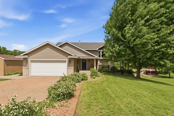 6636 Hidden LN, South Haven, MN 55382