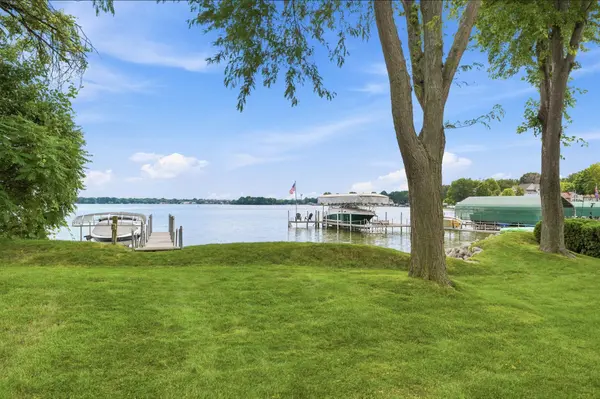 4909 Three Points BLVD, Mound, MN 55364