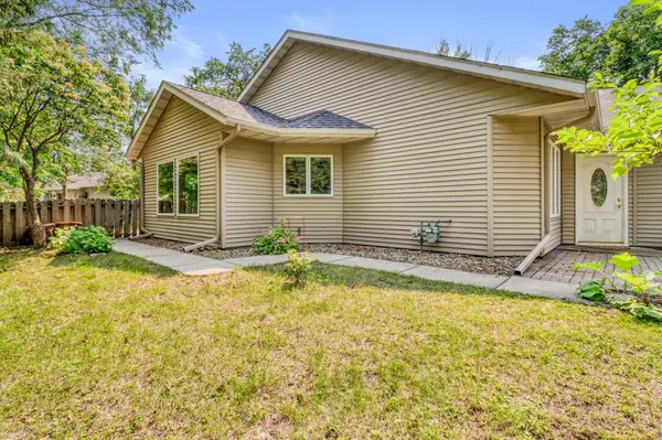 1637 Long Bridge RD, Detroit Lakes, MN 56501