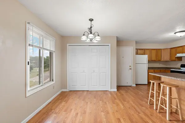 926 Wescott TRL #201, Eagan, MN 55123