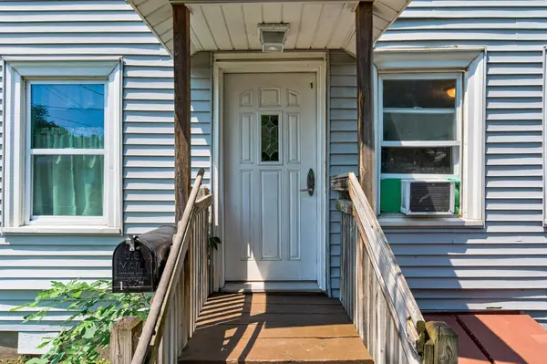 828 Englewood AVE, Saint Paul, MN 55104