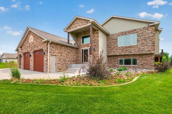 14731 Naples ST NE, Ham Lake, MN 55304