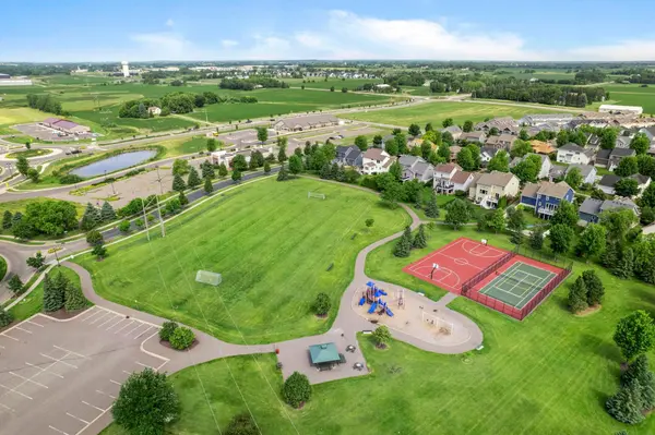 11282 68th ST NE, Albertville, MN 55301