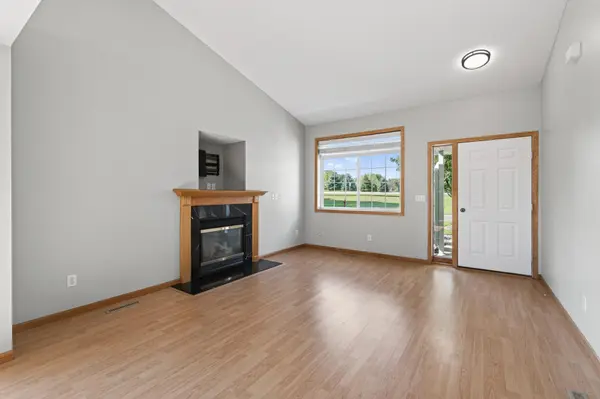 10501 Jason LN, Albertville, MN 55301