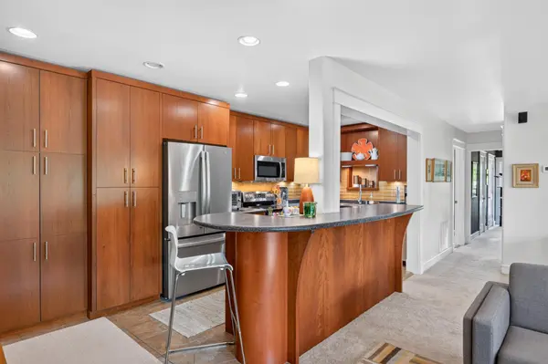 6421 Colony WAY #2D, Edina, MN 55435