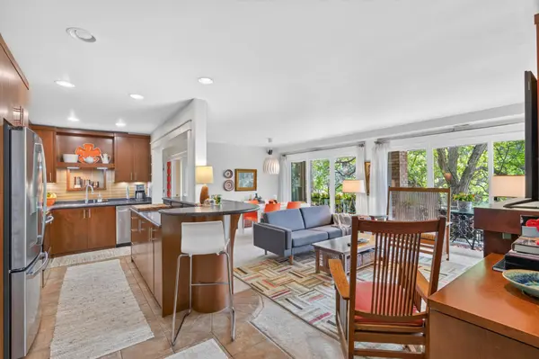 6421 Colony WAY #2D, Edina, MN 55435