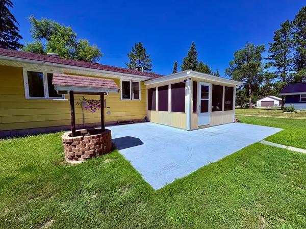 440 Chilgren AVE, Williams, MN 56686