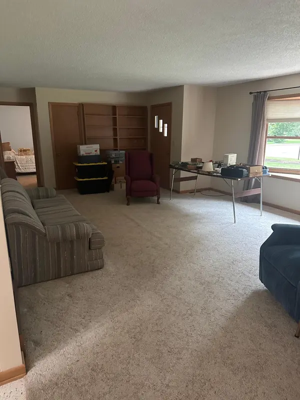 185 10th ST, Tracy, MN 56175