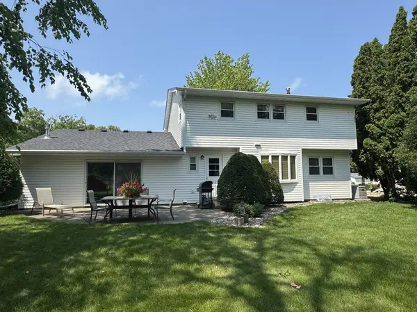 603 E University ST, Owatonna, MN 55060