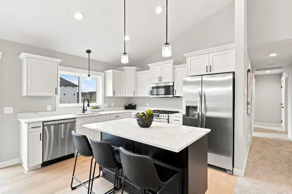 17750 Empire TRL, Lakeville, MN 55044