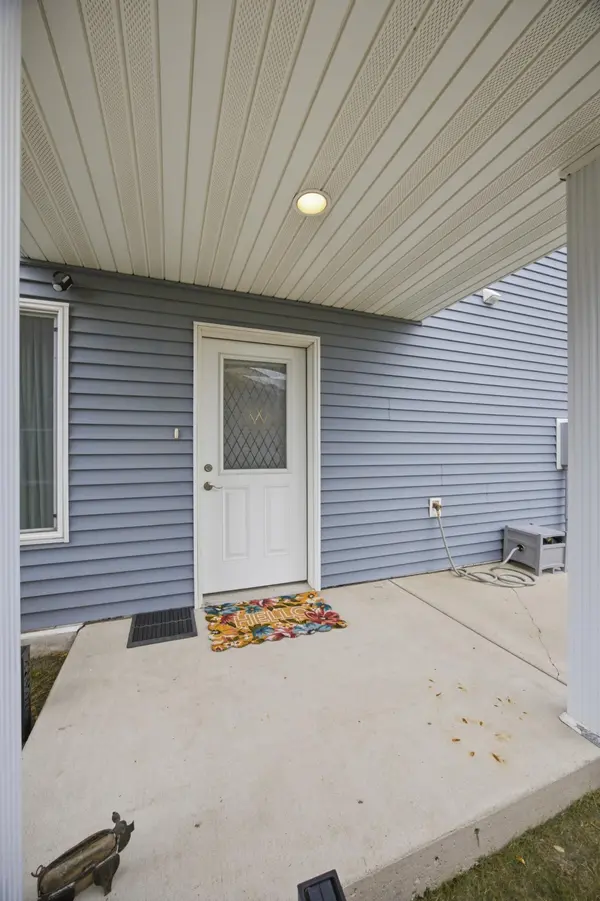 1283 4th ST NW, West Fargo, ND 58078
