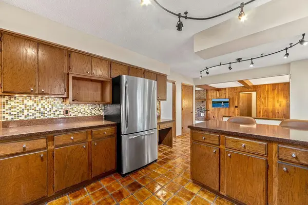 792 Mimosa LN, New Brighton, MN 55112