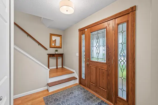 2809 W 101st ST, Bloomington, MN 55431