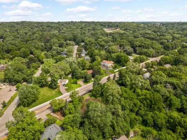 14019 Excelsior BLVD, Minnetonka, MN 55345