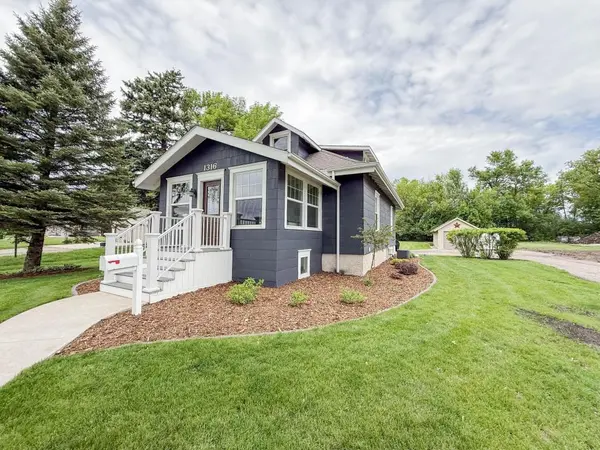1316 W Fairview AVE, Olivia, MN 56277