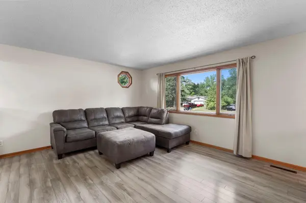 7260 152nd AVE NW, Ramsey, MN 55303