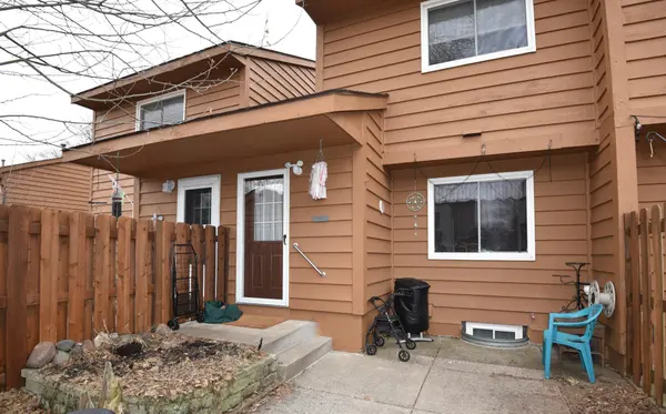 3245 Evergreen DR, Eagan, MN 55121