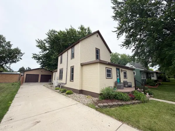304 Louisiana AVE, Adrian, MN 56110