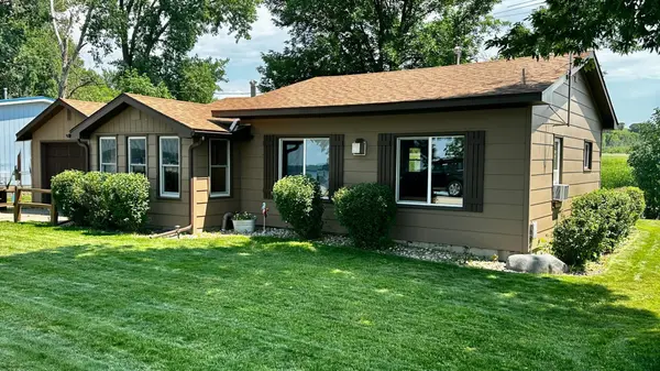 20528 S Lakeshore DR, Glenwood, MN 56334