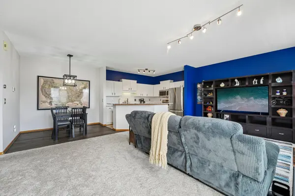 20651 Hampshire WAY, Lakeville, MN 55044