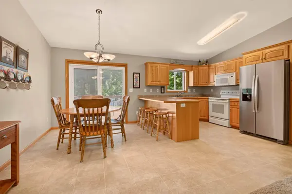 624 29th ST N, Moorhead, MN 56560