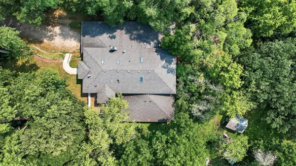 11833 Shady Oak LN, Minnetonka, MN 55343