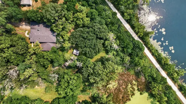 11833 Shady Oak LN, Minnetonka, MN 55343