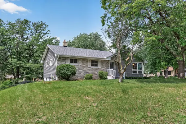1791 Atlantic ST, Maplewood, MN 55109