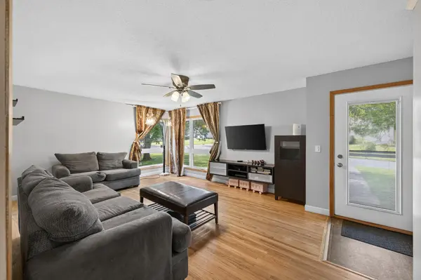 1791 Atlantic ST, Maplewood, MN 55109
