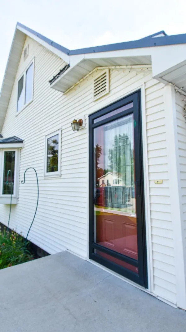 516 Saint Paul AVE S, Thief River Falls, MN 56701
