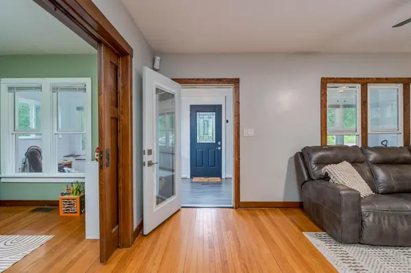 520 3rd ST S, Waterville, MN 56096