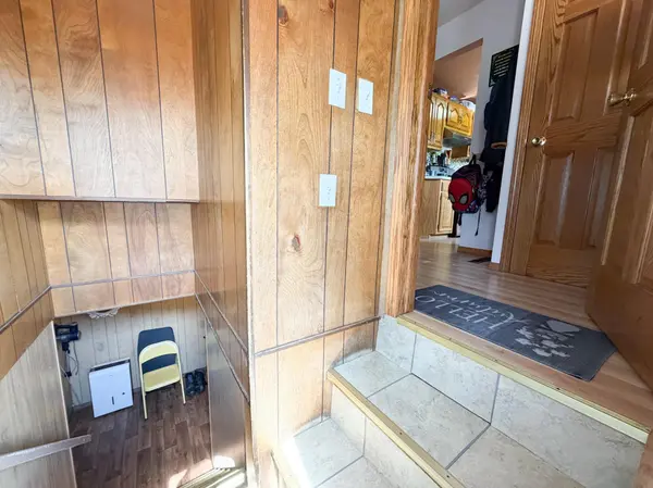 1719 Dover ST, Worthington, MN 56187