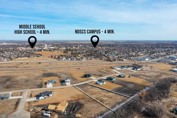 1481 Prairie LN, Wahpeton, ND 58075