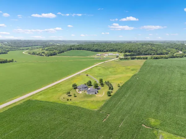 15157 County 11 BLVD, Pine Island, MN 55963