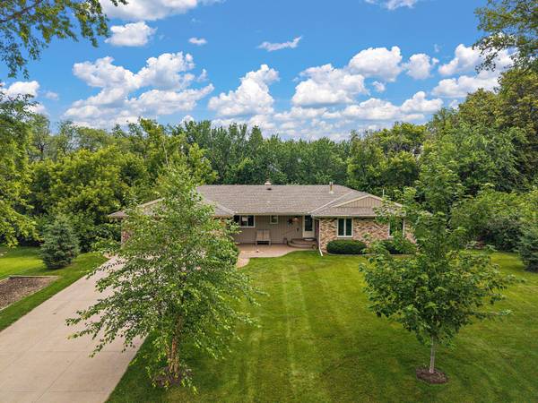 12680 N Shannon DR, Shakopee, MN 55379
