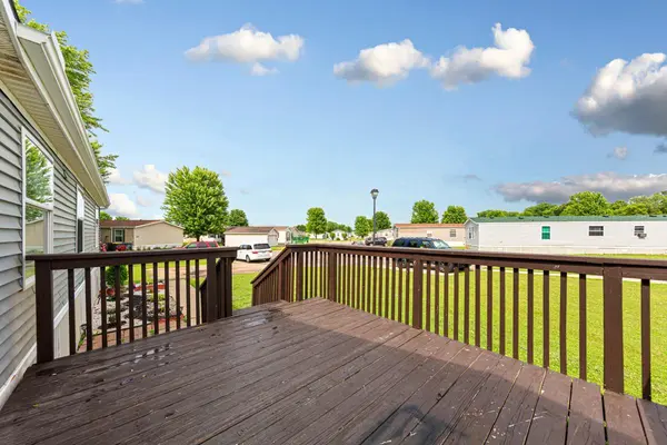 2147 Celtic CT, North Mankato, MN 56003