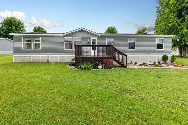 2147 Celtic CT, North Mankato, MN 56003