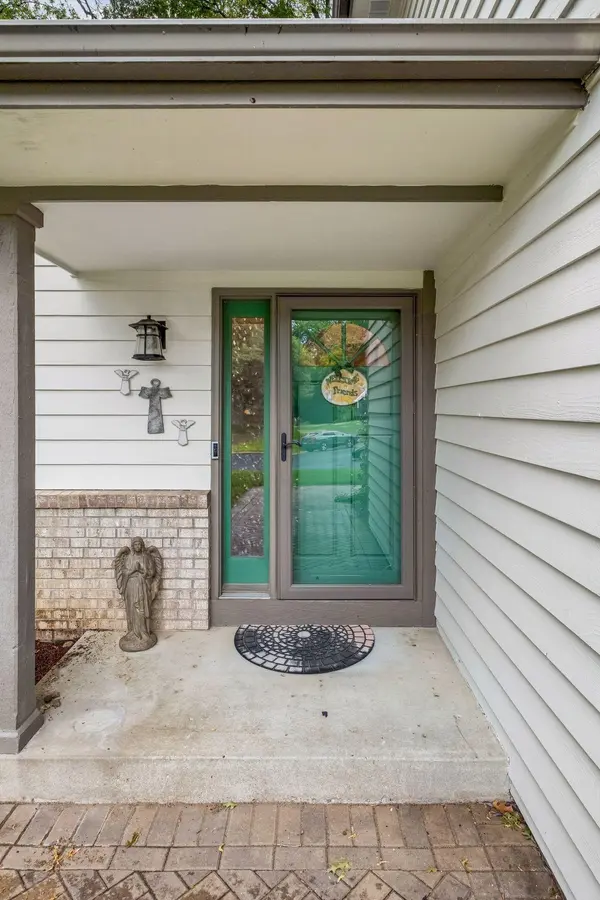 13480 Georgia CT, Apple Valley, MN 55124
