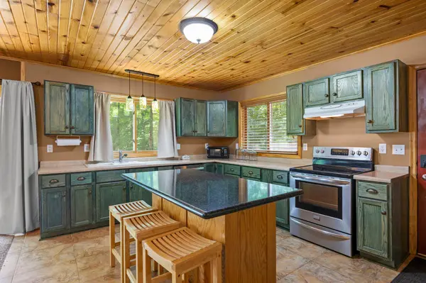 32625 Riverside DR, Pine City, MN 55063