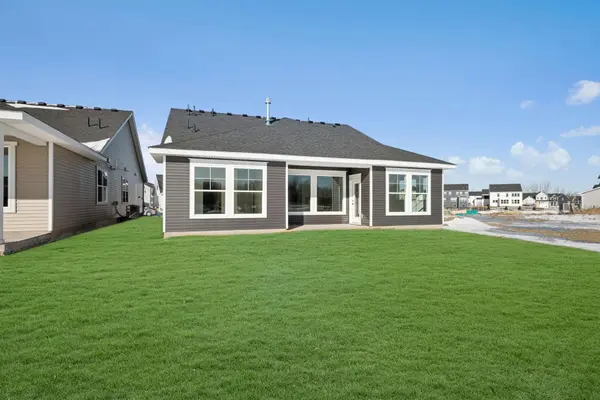 10586 Harbor LN N, Maple Grove, MN 55369