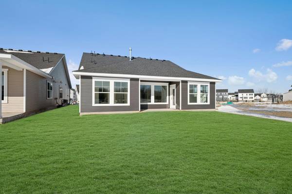 10586 Harbor LN N, Maple Grove, MN 55369