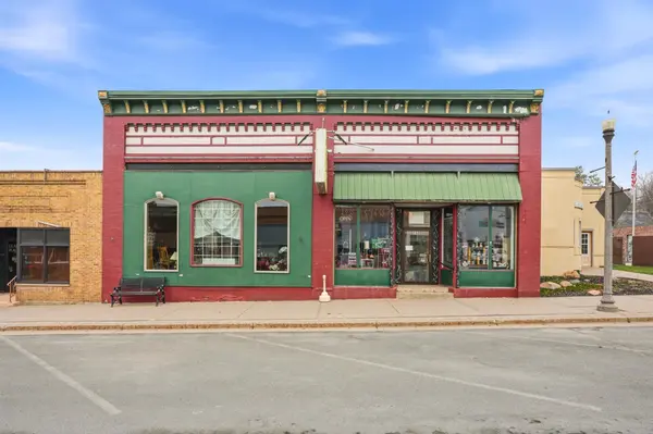 132 E Oak ST, Glenwood City, WI 54013