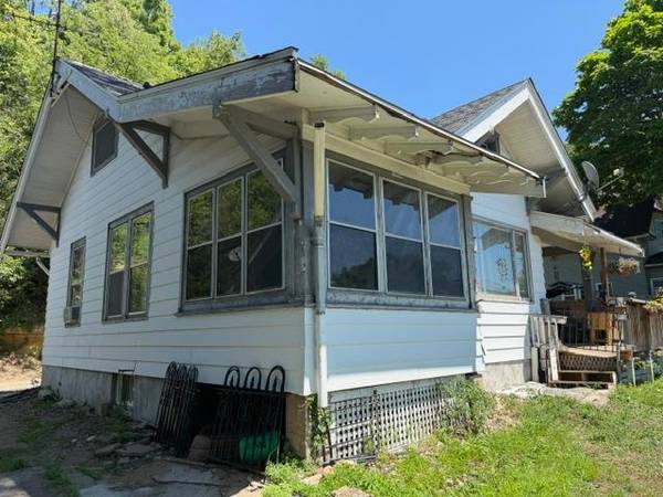 1115 Bush ST, Red Wing, MN 55066