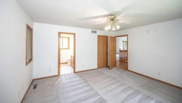 700 Ridge RD, Henderson, MN 56044