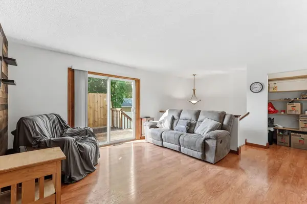 218 Marvin Elwood RD, Monticello, MN 55362