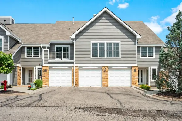 6155 Chasewood Pkwy #204, Minnetonka, MN 55343