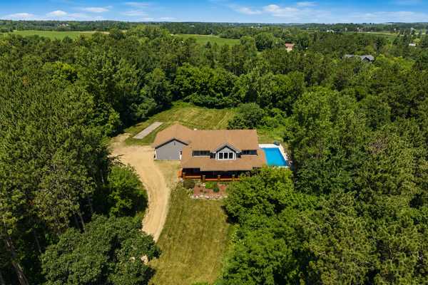 650 222nd AVE, Somerset, WI 54025
