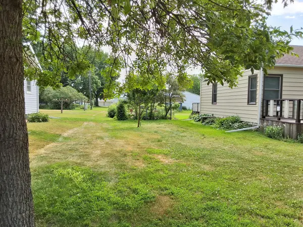 417 4th ST, Wyndmere, ND 58081